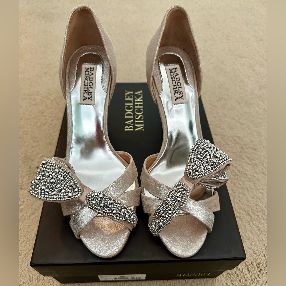Badgley Mischka Beaded Dress Sandal, 7.5, Never Worn, 3 Inch Heel.